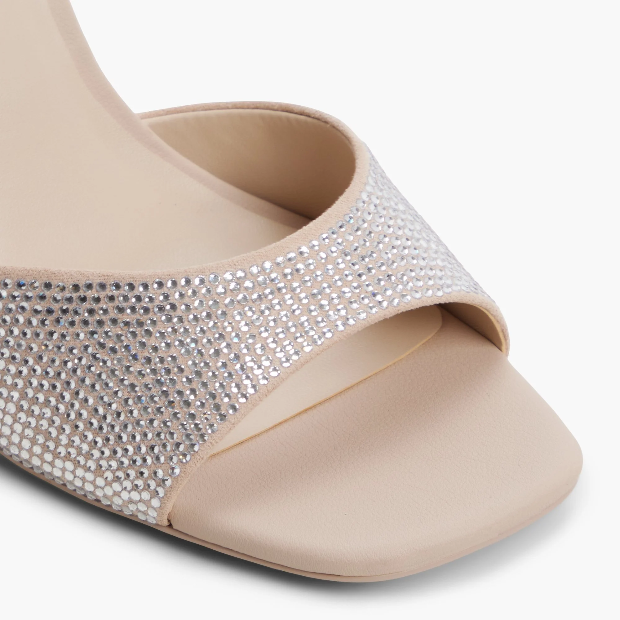Giaanna - Image 6